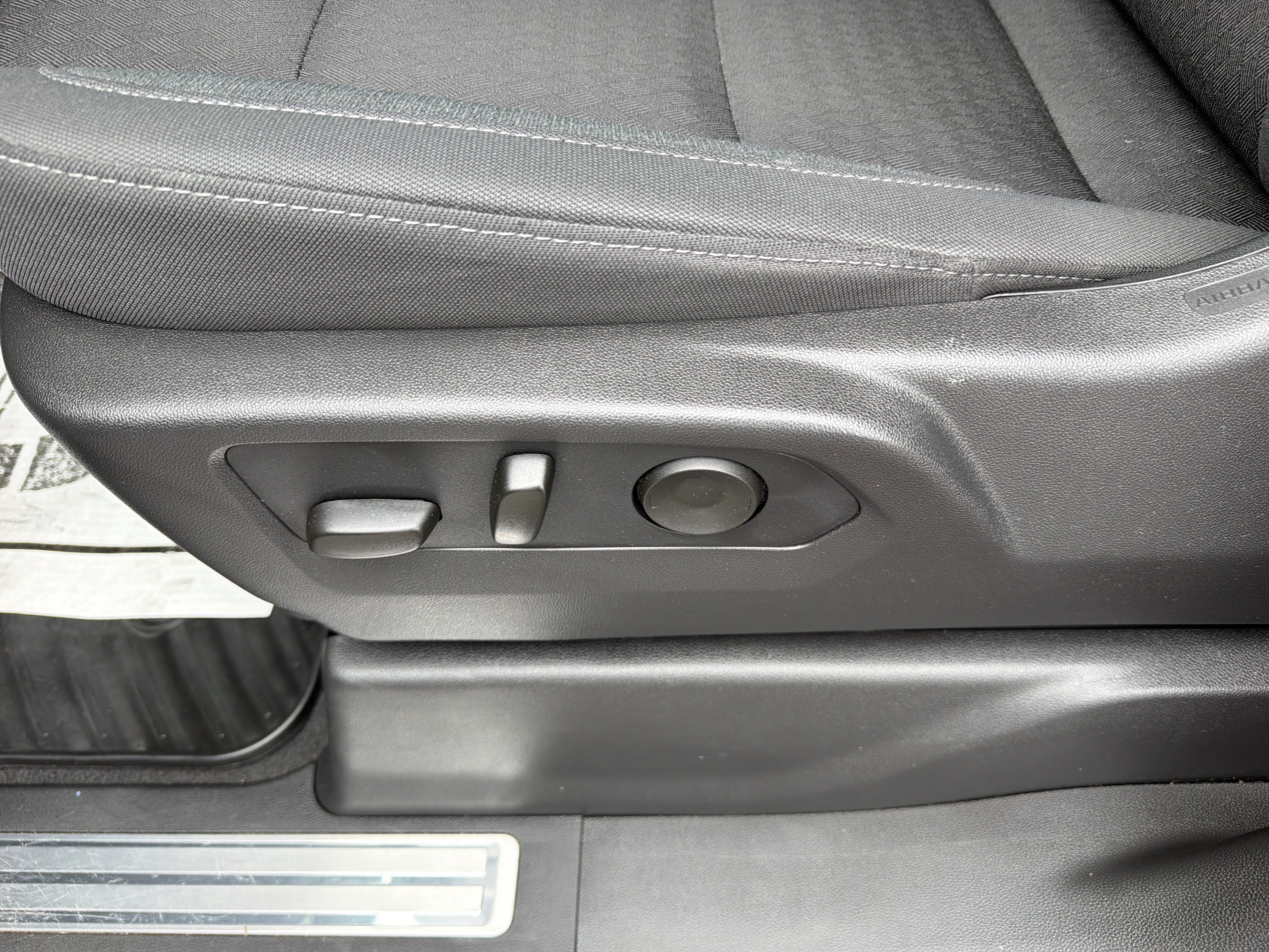 Certified 2026 Chevrolet Silverado 1500 RST AWD/4WD image 17