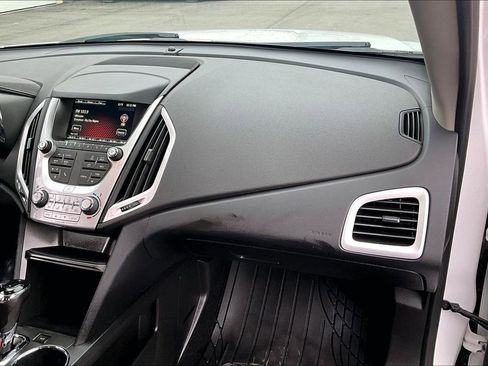 Used 2016 GMC Terrain SLE image 17