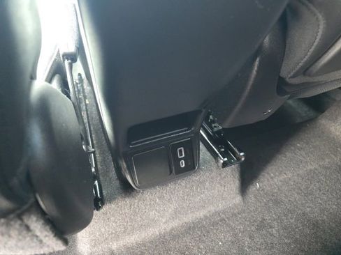 Used 2023 Buick Encore GX Select w/ Sport Touring Package FWD image 29