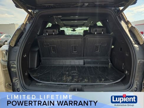 Used 2022 Buick Enclave Avenir w/ Avenir Technology Package AWD/4WD image 14
