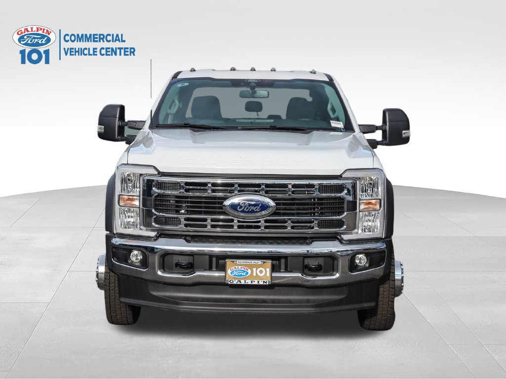 New 2026 Ford F550 4x4 Crew Cab Super Duty w/ XLT Value Package image 2