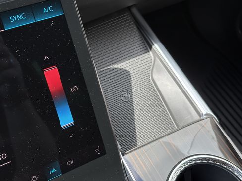 New 2026 Cadillac Escalade Luxury AWD/4WD image 31