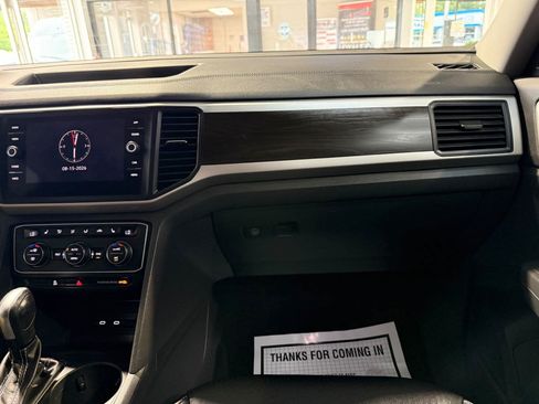 Used 2021 Volkswagen Atlas SE FWD image 21