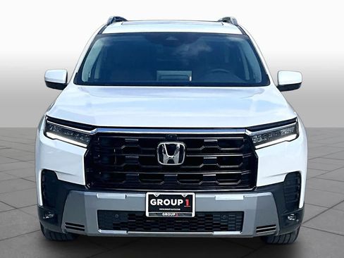 Used 2026 Honda Pilot image 4