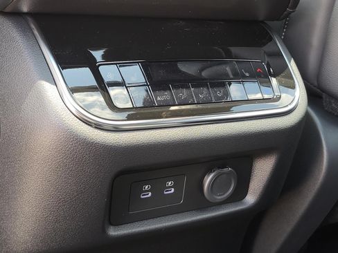 New 2026 Nissan Armada Platinum Reserve AWD/4WD image 17