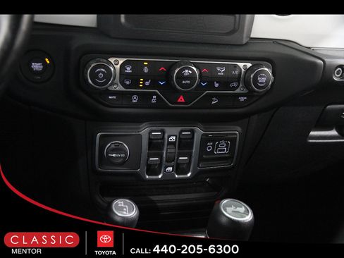 Used 2021 Jeep Wrangler Unlimited Sport AWD/4WD image 15