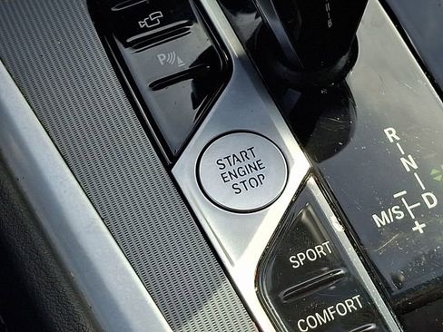 Used 2023 BMW X6 xDrive40i w/ Premium Package image 29