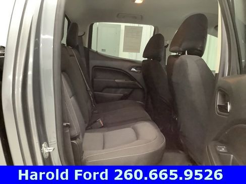 Used 2022 Chevrolet Colorado LT w/ LT Convenience Package image 9