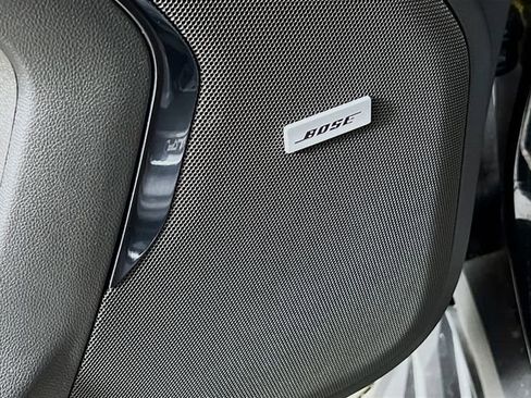 Used 2025 GMC Yukon AT4 image 17