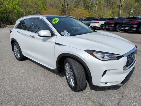 Certified 2025 INFINITI QX50 Luxe w/ Cargo Package image 2