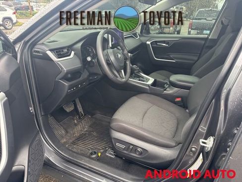 Used 2024 Toyota RAV4 XLE w/ Convenience Package image 6