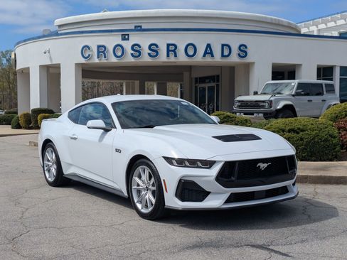 Certified 2025 Ford Mustang GT Premium RWD image 1