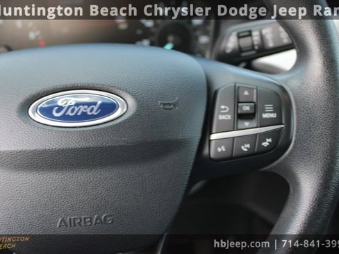 Used 2020 Ford Escape SE image 20
