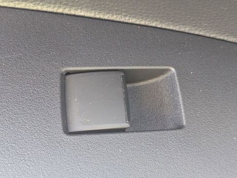 Used 2025 Toyota Corolla LE image 25