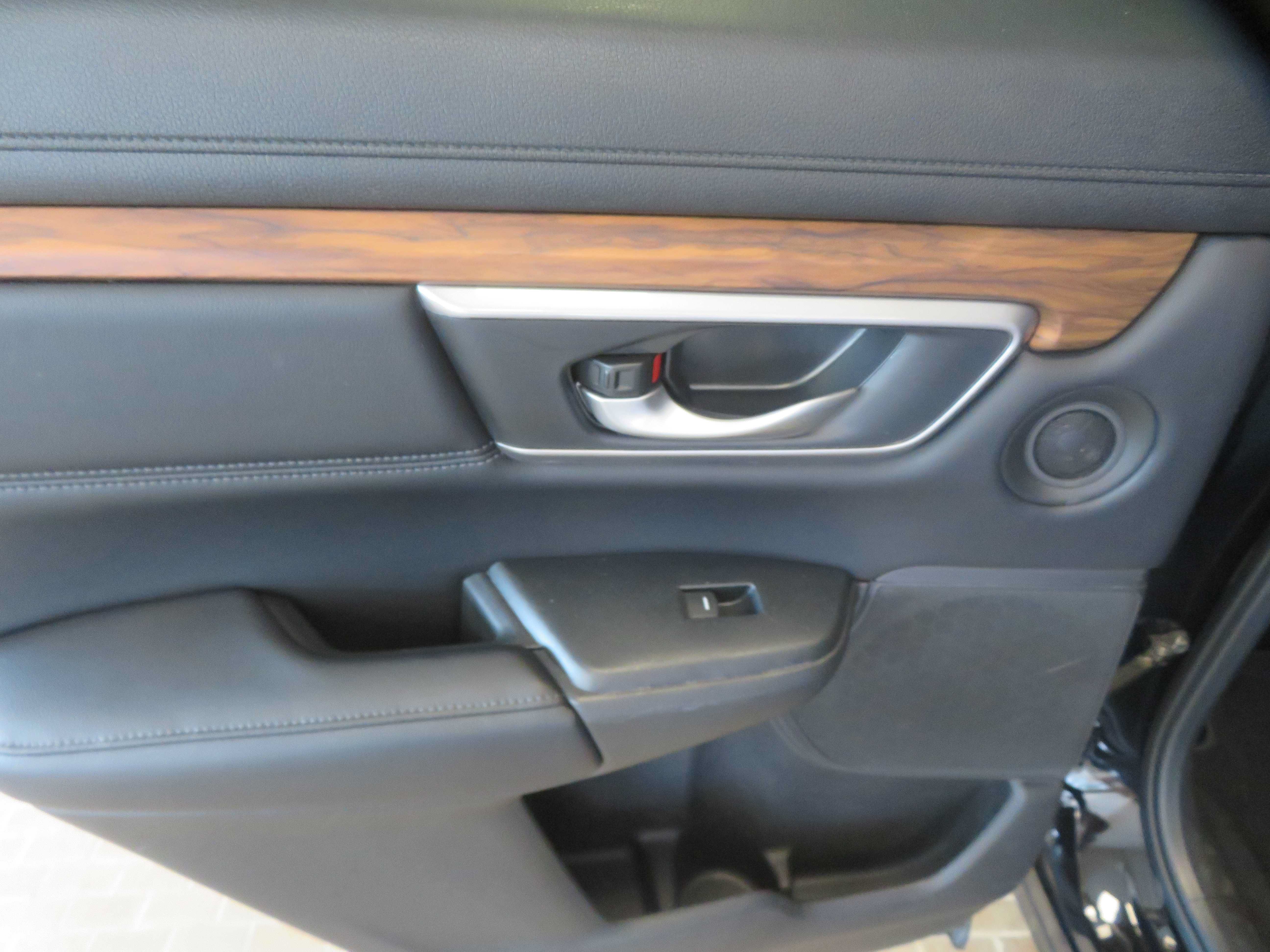 Used 2018 Honda CR-V EX-L image 18