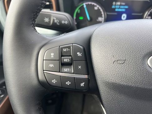 Used 2024 Ford Maverick Lariat FWD image 18