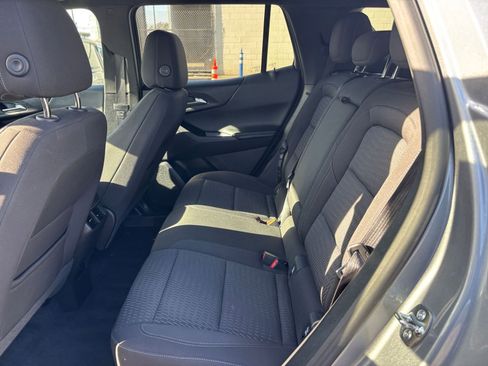 Used 2025 Chevrolet Equinox LT image 28