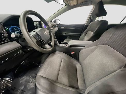Used 2025 Toyota Camry LE w/ Convenience Package FWD image 20