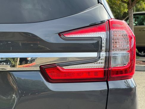 Used 2024 Subaru Ascent Premium w/ Convenience Package AWD/4WD image 48
