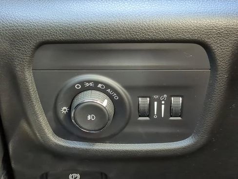 Used 2021 Jeep Grand Cherokee L Overland w/ Luxury Tech Group IV image 31