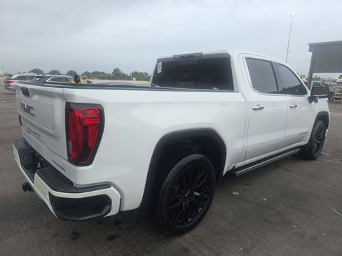 Used 2023 GMC Sierra 1500 Denali w/ Denali Carbonpro Edition AWD/4WD image 2