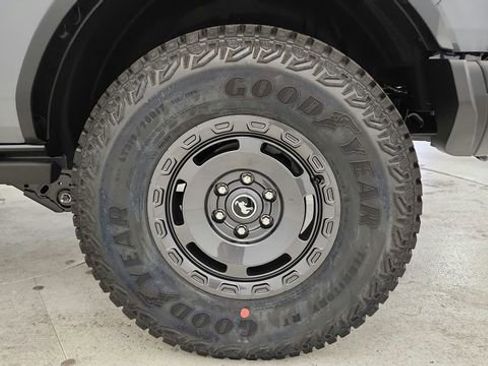 New 2025 Ford Bronco Badlands w/ Sasquatch Package image 24