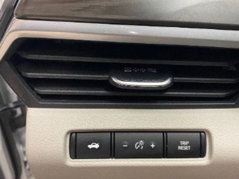 Used 2024 Nissan Altima 2.5 SV image 26