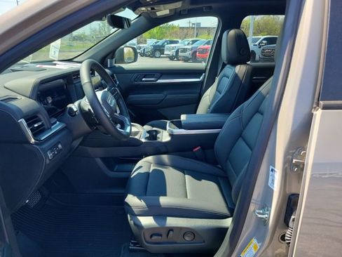 New 2026 GMC Terrain Elevation AWD/4WD image 17