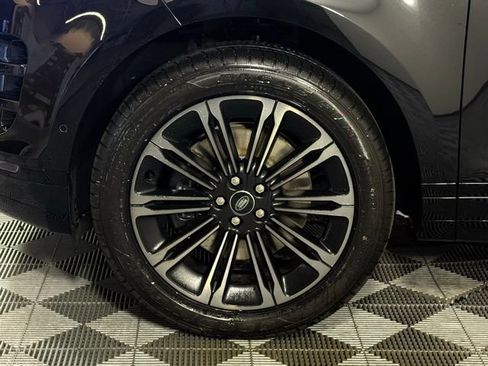 Used 2026 Land Rover Range Rover Evoque Dynamic SE AWD/4WD image 11