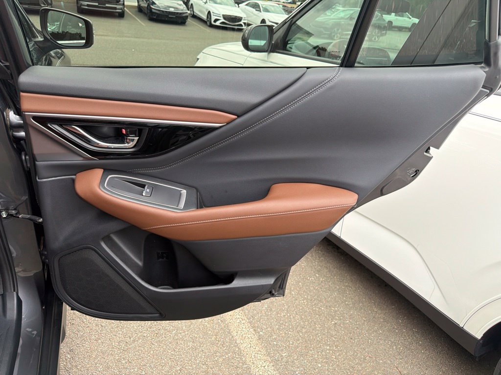 Used 2021 Subaru Outback Touring XT AWD/4WD image 12