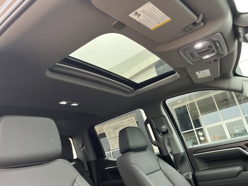 New 2026 GMC Sierra 1500 SLT w/ SLT Premium Plus Package image 19