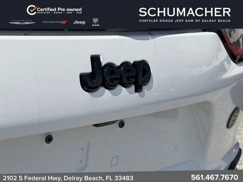 Certified 2022 Jeep Cherokee Latitude AWD/4WD image 14
