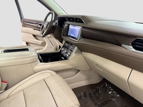Used 2021 GMC Yukon XL Denali w/ Denali Ultimate Package AWD/4WD image 35