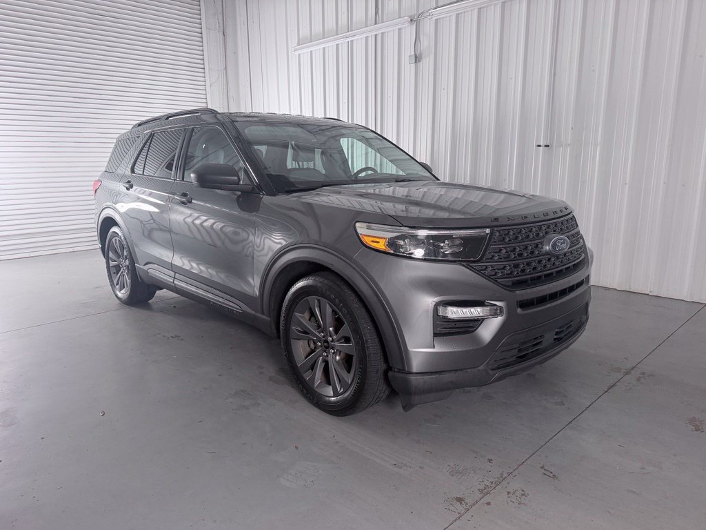 Used 2021 Ford Explorer XLT w/ Equipment Group 202A RWD image 3