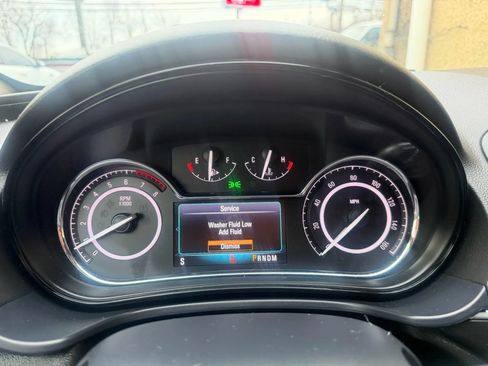 Used 2017 Buick Regal Sport Touring image 10