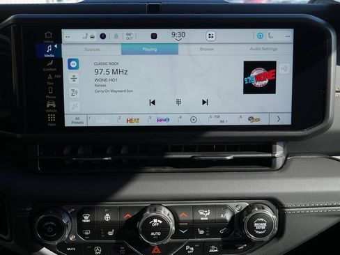 Used 2024 Jeep Wrangler Sahara w/ Technology Group image 21