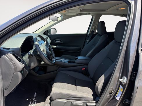 Used 2022 Honda HR-V EX image 10
