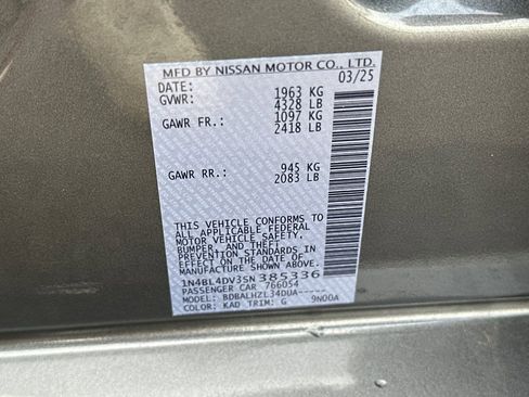 Used 2025 Nissan Altima 2.5 SV image 31