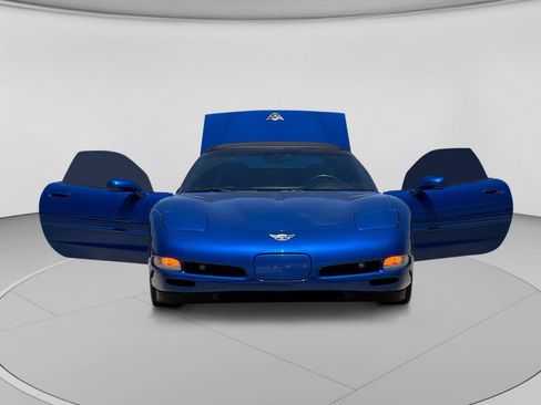 Used 2003 Chevrolet Corvette Convertible w/ Preferred Equipment Group1 RWD image 29