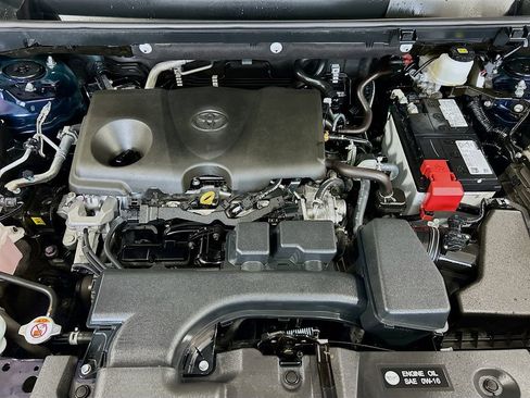 Used 2025 Toyota RAV4 Limited FWD image 28