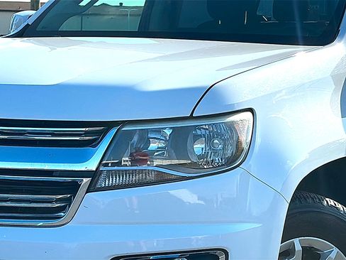 Used 2016 Chevrolet Colorado LT w/ LT Convenience Package RWD image 4
