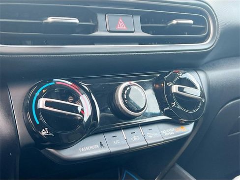 Used 2022 Hyundai Kona SEL w/ Cargo Package image 15