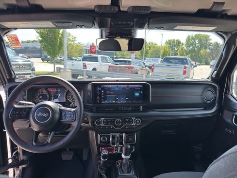 Used 2024 Jeep Wrangler Unlimited Rubicon w/ Technology Group AWD/4WD image 28