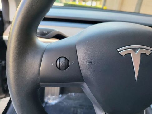 Used 2018 Tesla Model 3 Long Range RWD image 22
