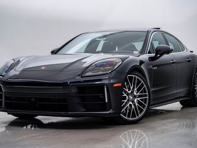 New 2026 Porsche Panamera 4