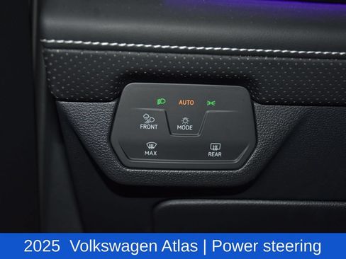 Used 2025 Volkswagen Atlas SEL AWD/4WD image 9