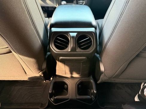 Used 2023 Jeep Wrangler Willys image 37