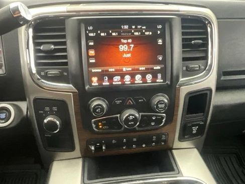 Used 2017 RAM 2500 Laramie w/ Sport Appearance Group AWD/4WD image 10