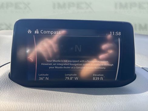 Used 2018 MAZDA MAZDA3 Touring image 18