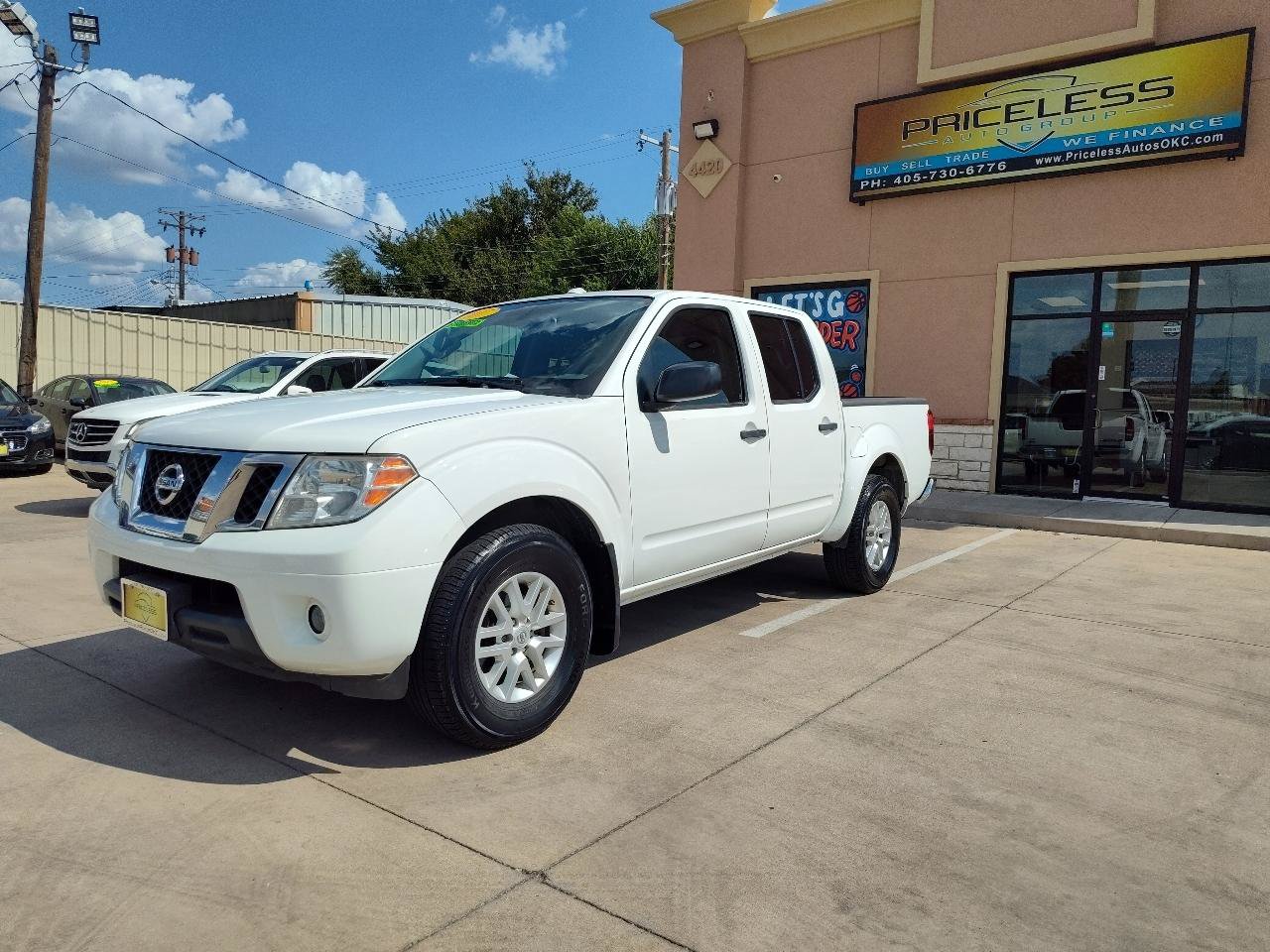Used 2017 Nissan Frontier SV w/ SV Value Truck Package RWD image 8